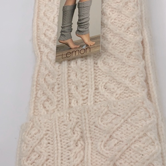 Cable Knit Cuffed Leg Warmers - Picture 2 of 3